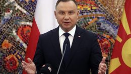 Andrzej Duda lengyel elnököt fogadja holnap Zuzana Čaputová