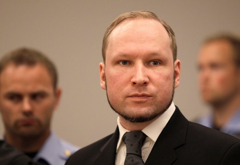 Breivik ismét perli a norvég kormányt