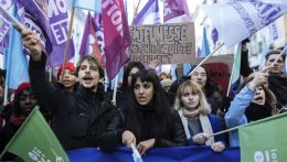 Sztrájkot hirdettek a tanárok Franciaországban