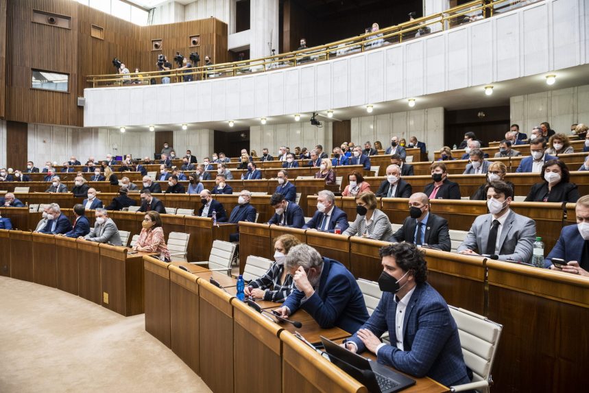 A koalíció és az ellenzék is reagált Čaputová kijelentéseire