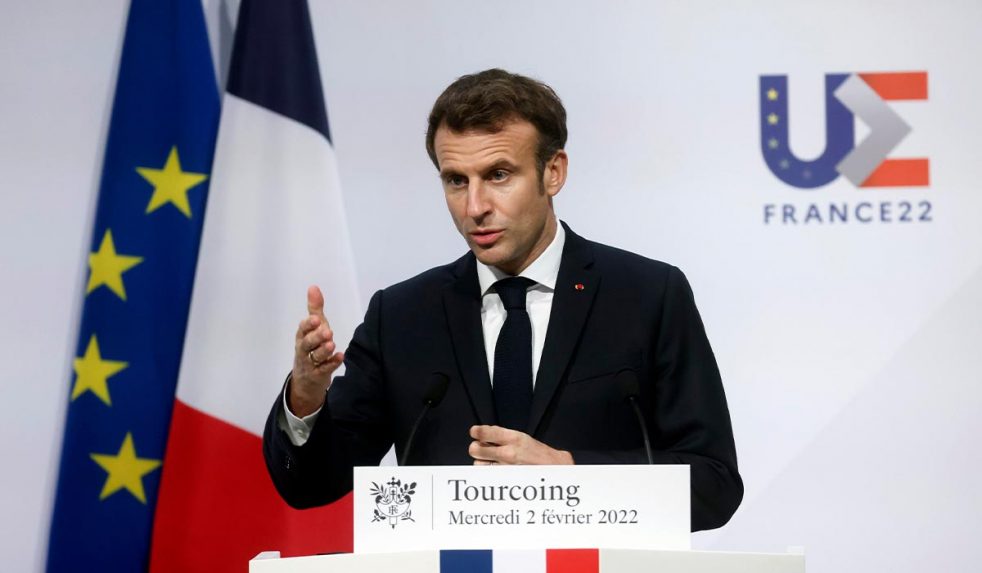Macron Franciaország védelmi költségeinek a megemelését tűzte célul