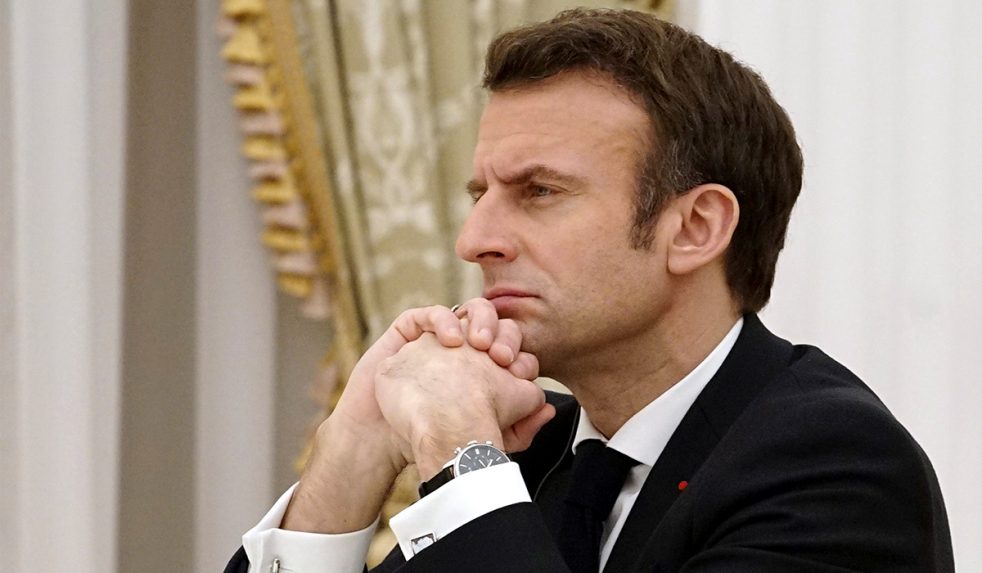 Moszvkában tárgyalt Vlagyimír Putyin orosz elnökkel Emmanuel Macron francia államfő