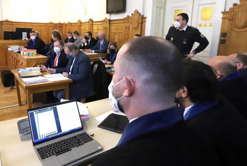 A besztercebányai Specializált Büntetőbíróságon ma elkezdődött az úgynevezett „marhapásztor-üggyel“ kapcsolatos eljárás
