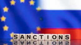Az EB javaslatot tett az Oroszország elleni nyolcadik szankciós csomagra