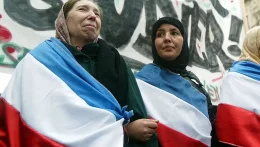 A franciaországi iszlám közösség megreformálása egy „hitetlen francia” által