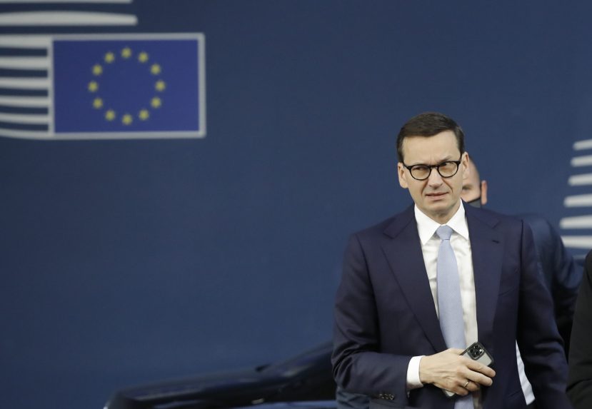 Mateusz Morawiecki: intenzív tárgyalások zajlanak a NATO keleti szárnya megerősítéséről