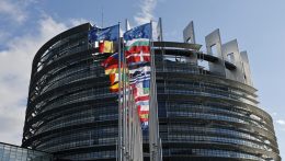 Az Európai Parlament elfogadta a civil szervezetek működésével kapcsolatos jelentést