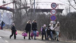 Tegnap 3143 ukrán állampolgár lépte át a szlovák-ukrán határt