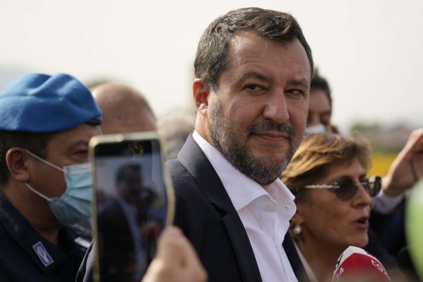Salvini: Az Európai Bizottság elnöke mondjon le vagy kérjen bocsánatot