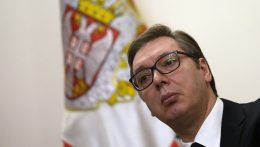 Lemond a pártelnökségről Vučić