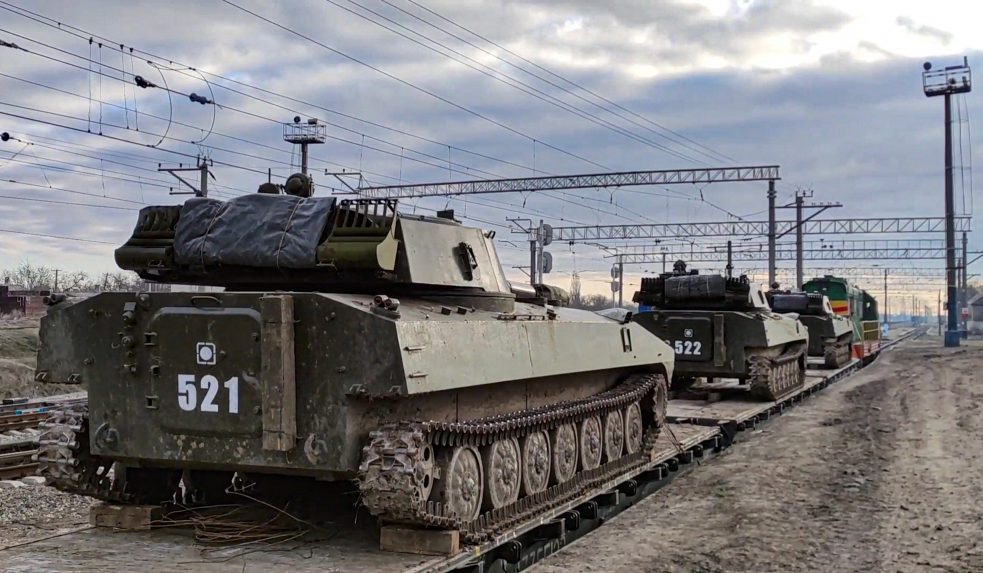 Szlovákia nagy összegben adományoz hadi felszerelést Ukrajnának