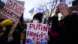 Az Egyesült Államokon kívül további országok is orosz ellenes szankciókat készítenek elő