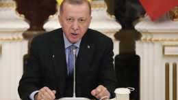 Erdogan közvetítene az orosz-ukrán konfliktusban