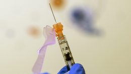 Új koronavírus elleni vakcinát fejlesztett ki a spanyol Hipra gyógyszercég