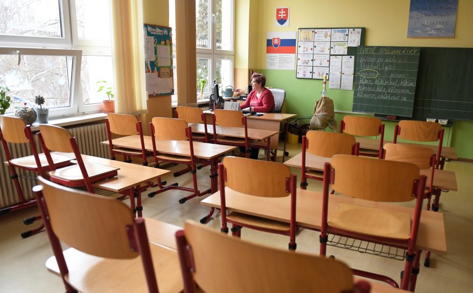 A Rimaszombati járásban több száz iskolai osztály került karanténba