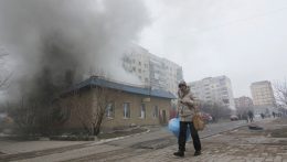 Elhalasztják Mariupol kiürítését