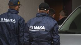 A NAKA tagjainak adták ki magukat, közel 200 ezer eurót csaltak ki így egy férfitól