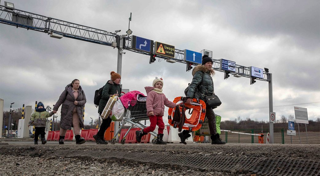 Március 1-től az ukrán állampolgárok és a hozzátartozóik átmeneti menedéket kapnak Szlovákiában