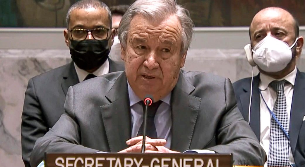 Antonio Guterres,  az ENSZ-közgyűlés főtitkára a harcok azonnali beszüntetésére szólított fel