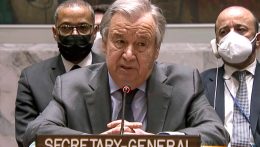 Antonio Guterres,  az ENSZ-közgyűlés főtitkára a harcok azonnali beszüntetésére szólított fel