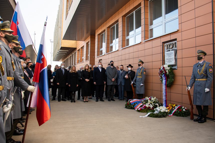 A holokauszt szlovákiai áldozataira emlékeztek