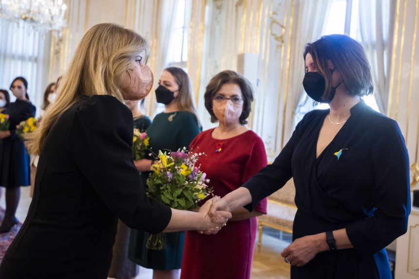 Zuzana Čaputová államfő a nemzetközi nőnap alkalmából, politikai, szakmai és civil szervezetek képviselőivel találkozott