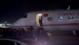 Az orosz és az ukrán delegáció megérkezett Isztambulba, de előzetesen senki nem számít áttörésre