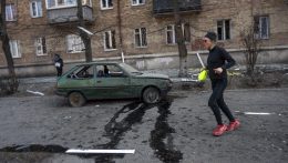 Robbanások Kijevben, ukrán előrenyomulás a fővárostól északra és nyugatra