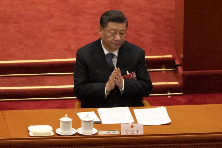 Triplázna a kínai pártfőtitkár-államfő