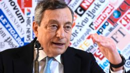 Draghi: Az európai cégek továbbra is euróban és dollárban fizetnek majd az orosz földgázért
