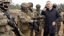 Meghétszerezi a készenléti egységek számát a NATO