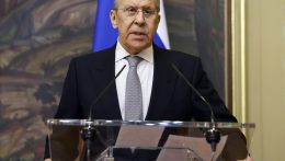 Lavrov szerint az EU és a NATO Oroszország ellen indítana háborút
