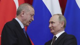 Erdogan szerint Putyin nyitottabbá vált a tárgyalásokra