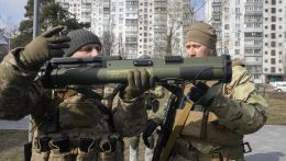 Kijevet erőddé változtatják a védők