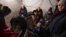 A mariupoli polgármester tanácsadója szerint az oroszok gettósítják a városukat