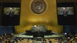 Az ENSZ-főtitkára az orosz védelmi miniszterrel egyeztetett