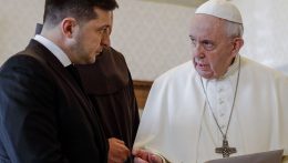 Telefonon beszélt a pápával az ukrán elnök