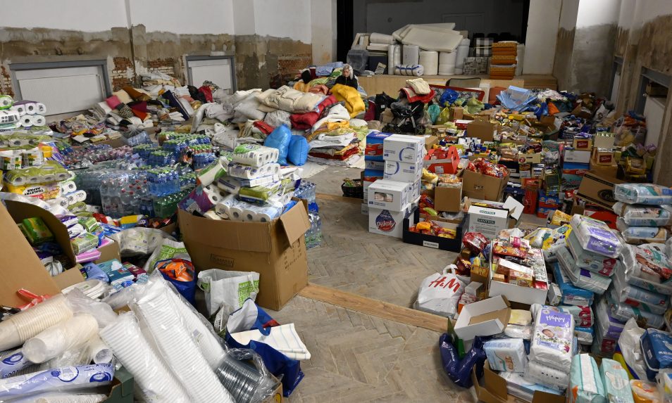 Már közel 4000 tonna segélyt vittek Ukrajnába a civil szervezetek