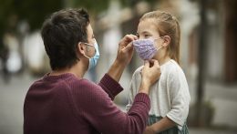 765 koronavírus-fertőzöttet regisztráltak Szlovákiában