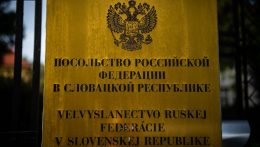 Szlovákia kiutasít 35 orosz diplomatát