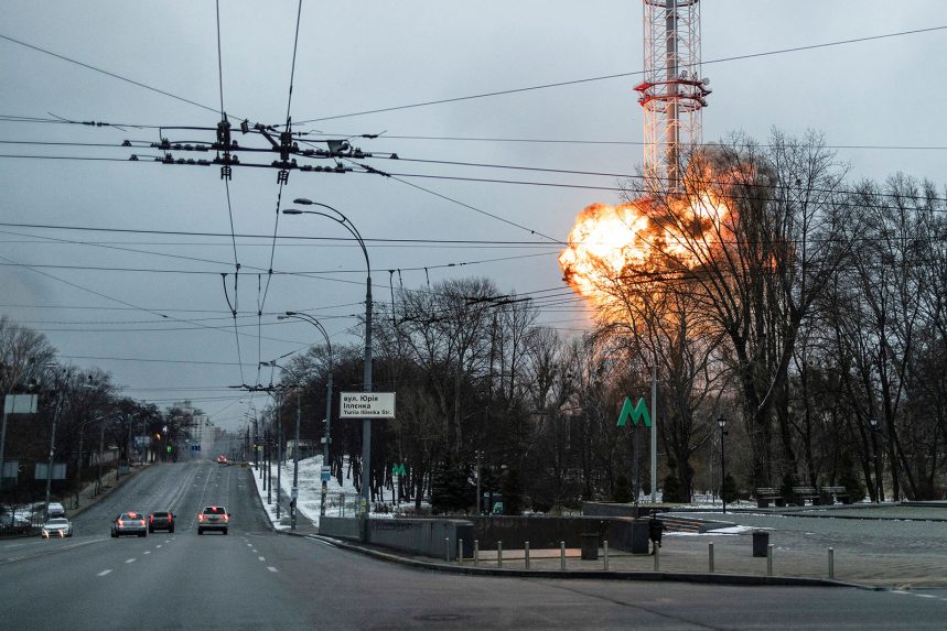 Zelenszkij: „Most azt a parancsot kapták, hogy töröljék el a történelmünket“