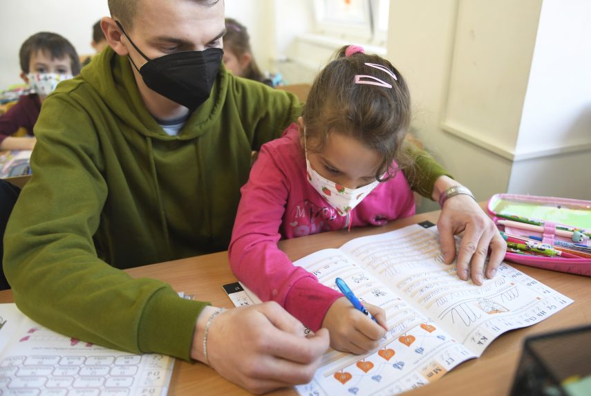 Eddig több mint 3400 ukrán diákot írattak be iskolába