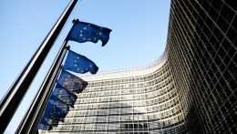 Az Európai Bizottság újabb 1,5 milliárd eurót utalt át Ukrajnának