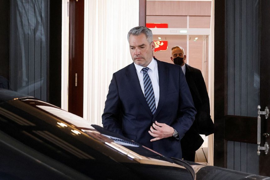 Nyílt és nehéz tárgyalást folytatott hétfőn Moszkvában az osztrák kancellár