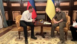 Zelenszkij megköszönte a vadászgépeket, egyúttal meghívta Hegert Ukrajnába