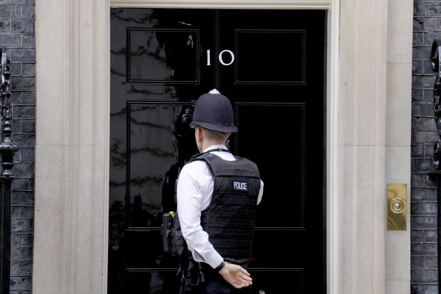 The Guardian: Pegasus kémszoftverrel támadhatták meg a Downing Streetet