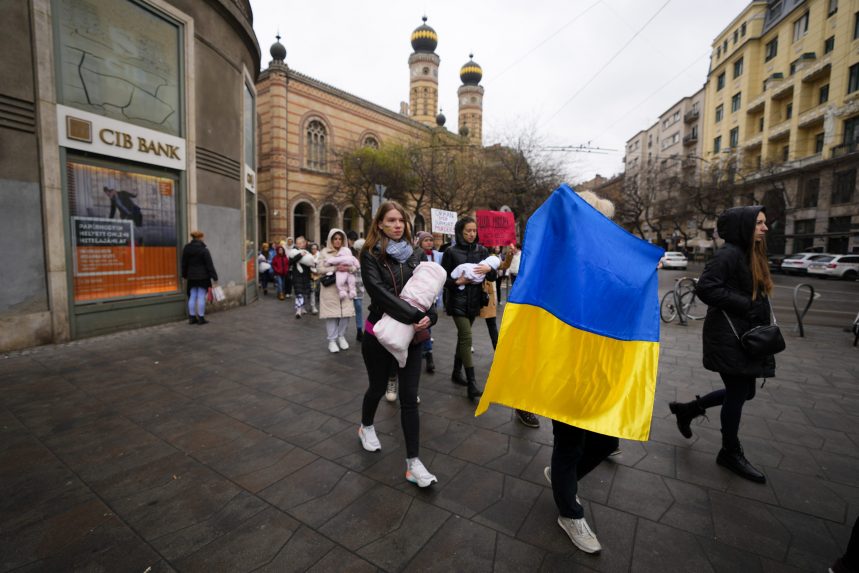 Ukrajna melletti tüntetés Budapesten