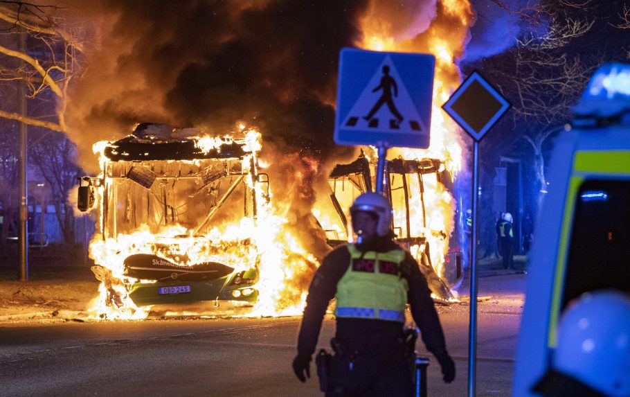 Továbbra is a második legmagasabb fokú terrorkészültségi szint van érvényben Svédországban