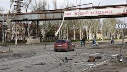 Az oroszok ultimátumot adtak Mariupol utolsó védőinek