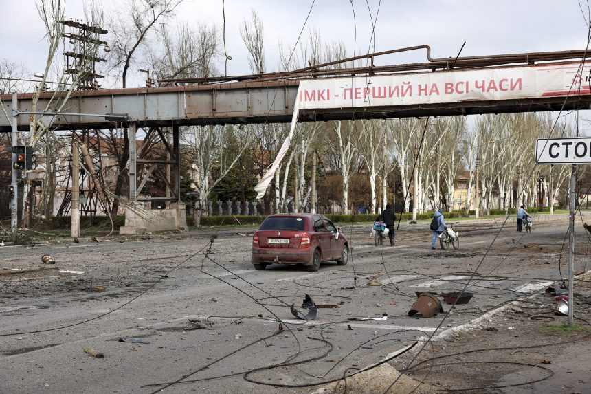 Az oroszok ultimátumot adtak Mariupol utolsó védőinek